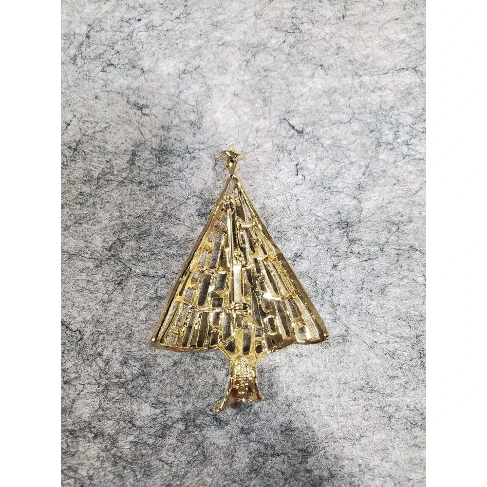 Christmas Tree Brooch Pin by Gerrys Cottagecore Holliday Festive Winter
